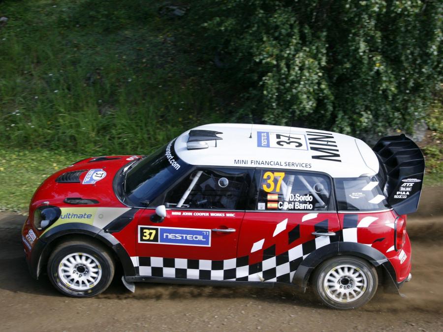  Mini Cooper Countryman JCW WRC 2011 года  (фото 2 из 30)